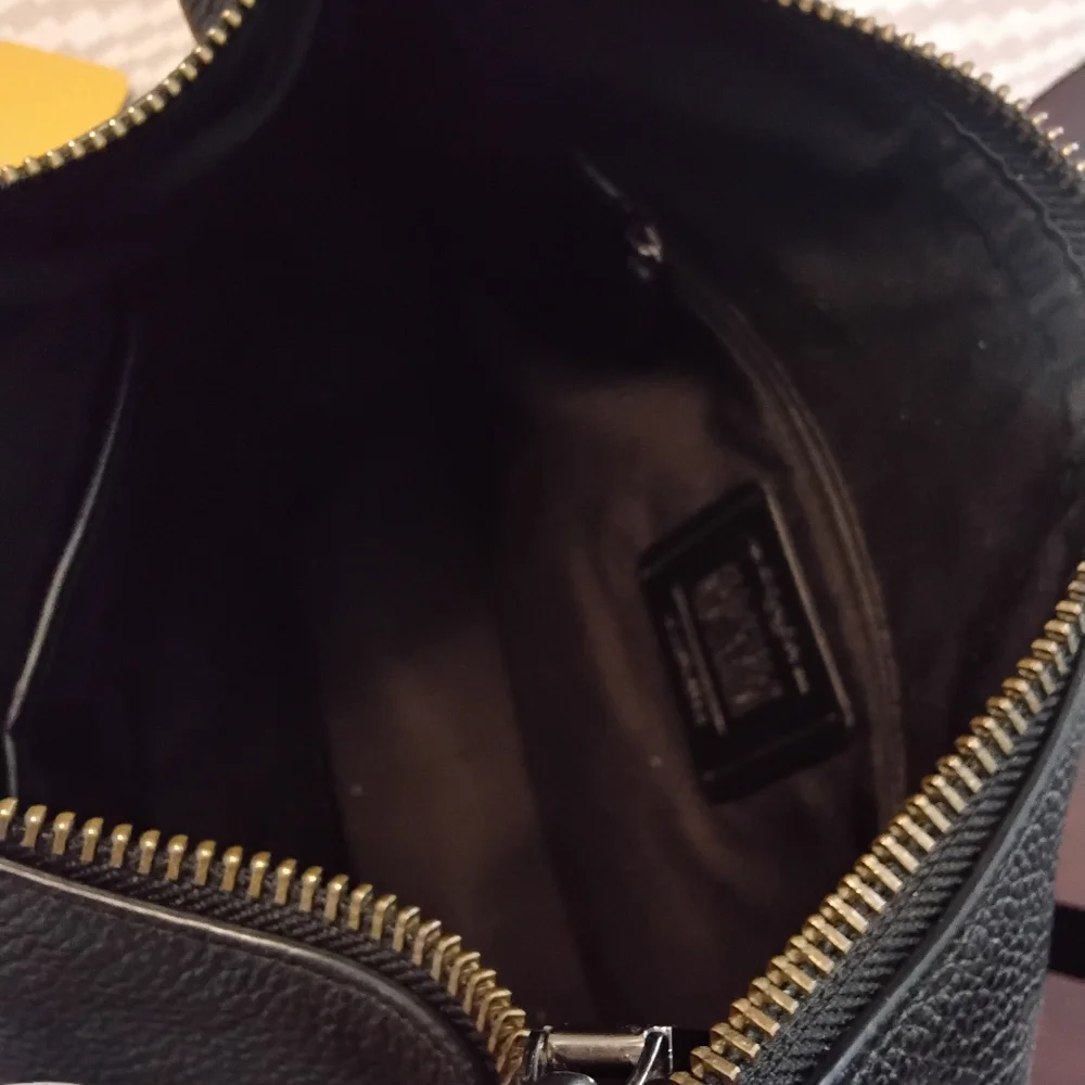 Coach Harley Hobo Black Pebbled Leather With Embossed Snake Trim - Picture 7 of 9